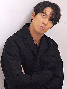 CNBLUE 촬영장 스케치 정용화.jpg