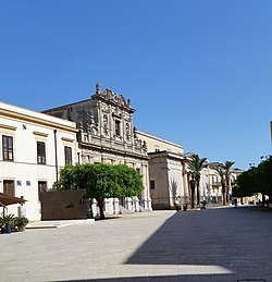 Piazza Carlo d'Aragona a Tagliavia