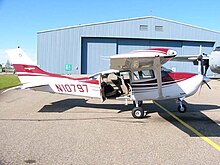 T206H with large clamshell cargo doors Cessna206HStationair03.jpg