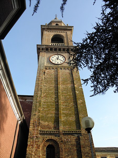 File:Chiesa di Santo Stefano, campanile (Formignana) 02.JPG