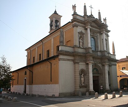 Come arrivare a Castel Rozzone con i mezzi pubblici - Informazioni sul luogo