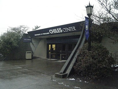 How to get to Chiles Center with public transit - About the place