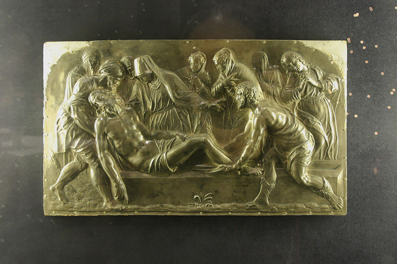 File:Chrkwbk silberrelief.jpg