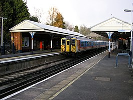 Clandon railway station 086.jpg