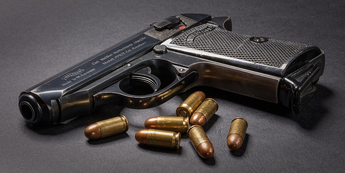 :File:Classic Walther PPK.jpg