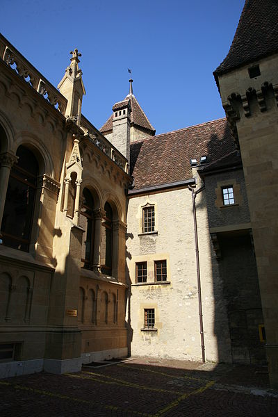 File:Collegiale Neuchatel mg 2389.jpg