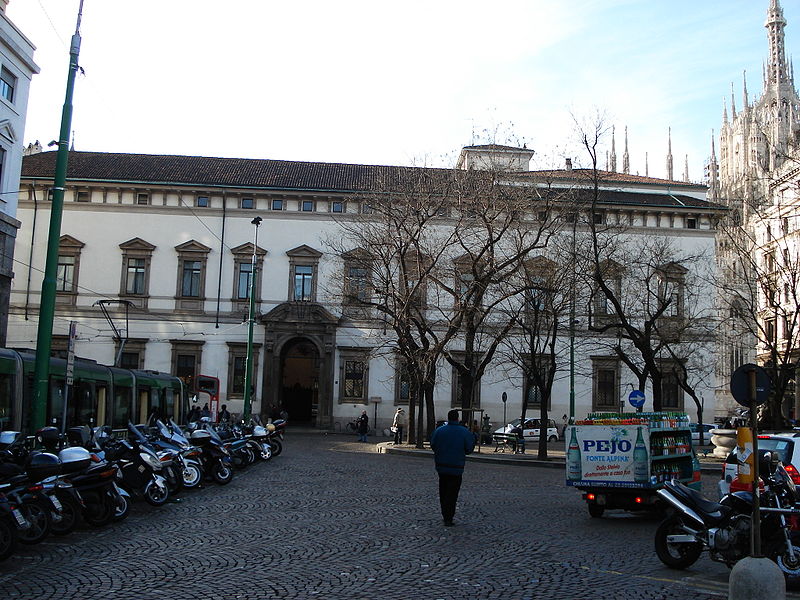 File:DSC02871 - Milano - Piazza Fontana - Palazzo dell'Arcivescovado - Foto di Giovanni Dall'Orto - 29-1-2007.jpg