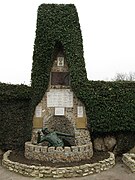 Dammarie-sur-Loing, le monument aux morts.