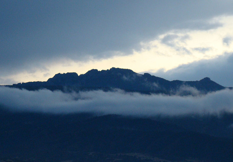 File:Devils Head taken from Ridgeline Open Space.JPG