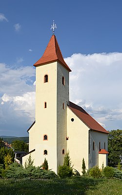 Diviacka Nová Ves (Divékujfalu, Divickneudorf) - church.JPG