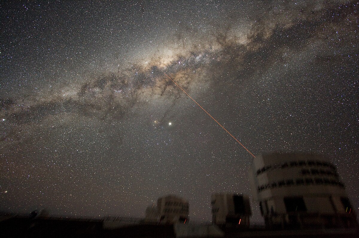 1200px ESO VLT Laser phot 33a 07 - The Biggest Galaxy in the Universe: How It Compares to the Milky Way