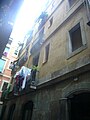 Edifici d'habitatges al carrer St. Antoni dels Sombrerers, 1 (Barcelona)