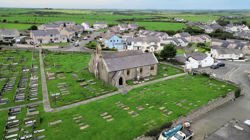 File:Eglwys Sant Beuno, Aberffraw ar Ynys Môn - St Beuno's Church, Aberffraw parish church in Anglesey, Wales 15.png