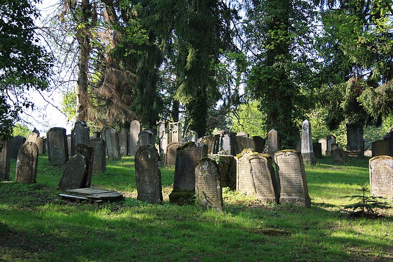 File:Endingen juedischer Friedhof 008.JPG