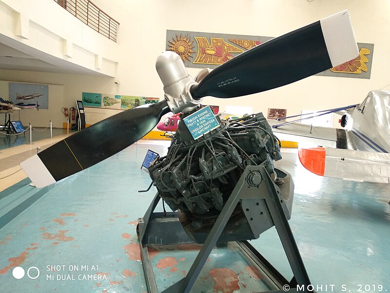 File:Engines of different aircrafts. (49054356296).jpg