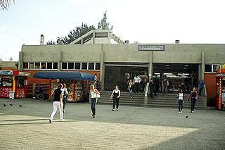 <span class="mw-page-title-main">Lapa (Line 8) (CPTM)</span> Railway station in São Paulo, Brazil