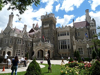 How to get to Casa Loma with public transit - About the place