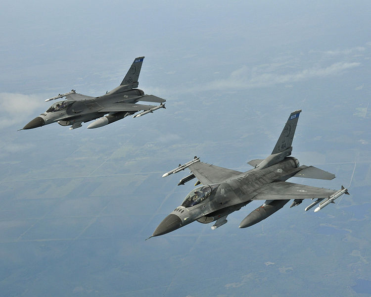 File:F-16Cs Minnesota ANG in flight in 2012.jpg