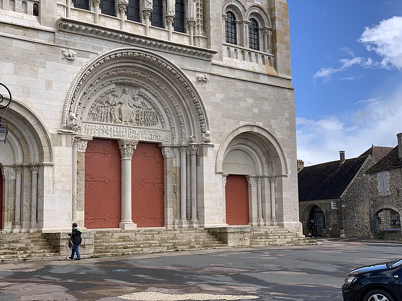 File:Façade Principale Basilique Sainte Marie Madeleine - Vézelay (FR89) - 2021-05-17 - 7.jpg