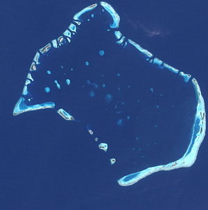 NASA satellite image of Faadhippolhu Atoll