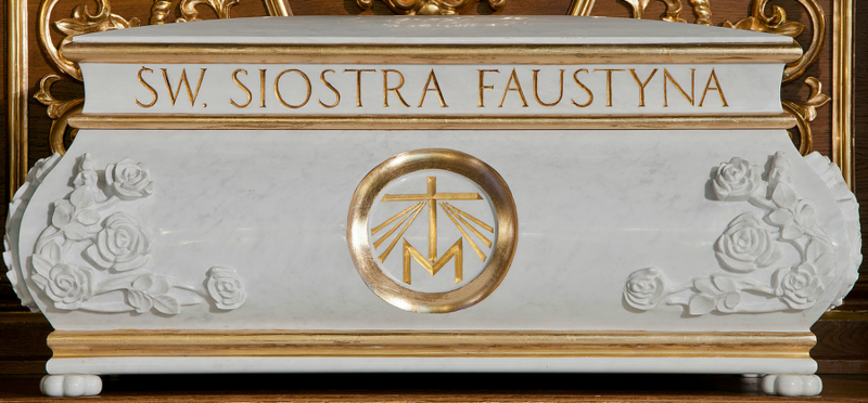 File:Faustina coffin.PNG