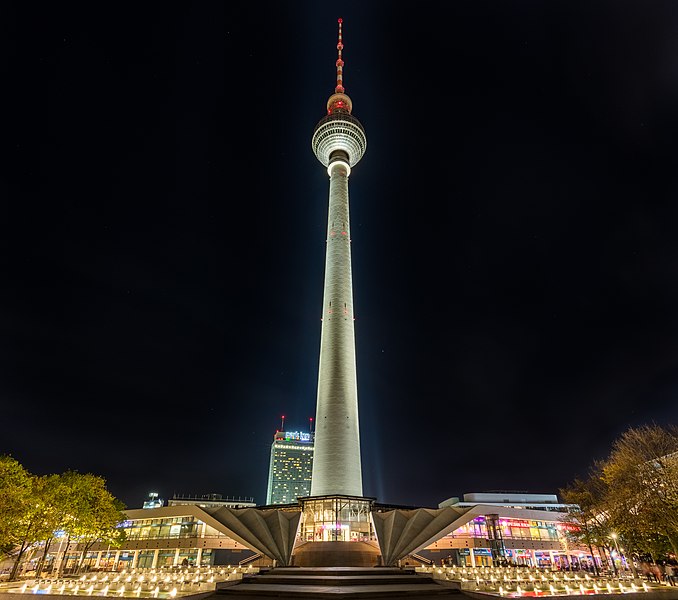 File:Fernsehturm, Berlín, Alemania, 2016-04-22, DD 40-42 HDR.jpg