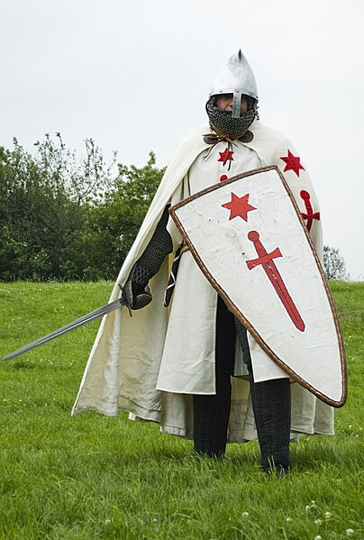 File:Fratres Milites Christi de Dobrzyn standing knight.jpg