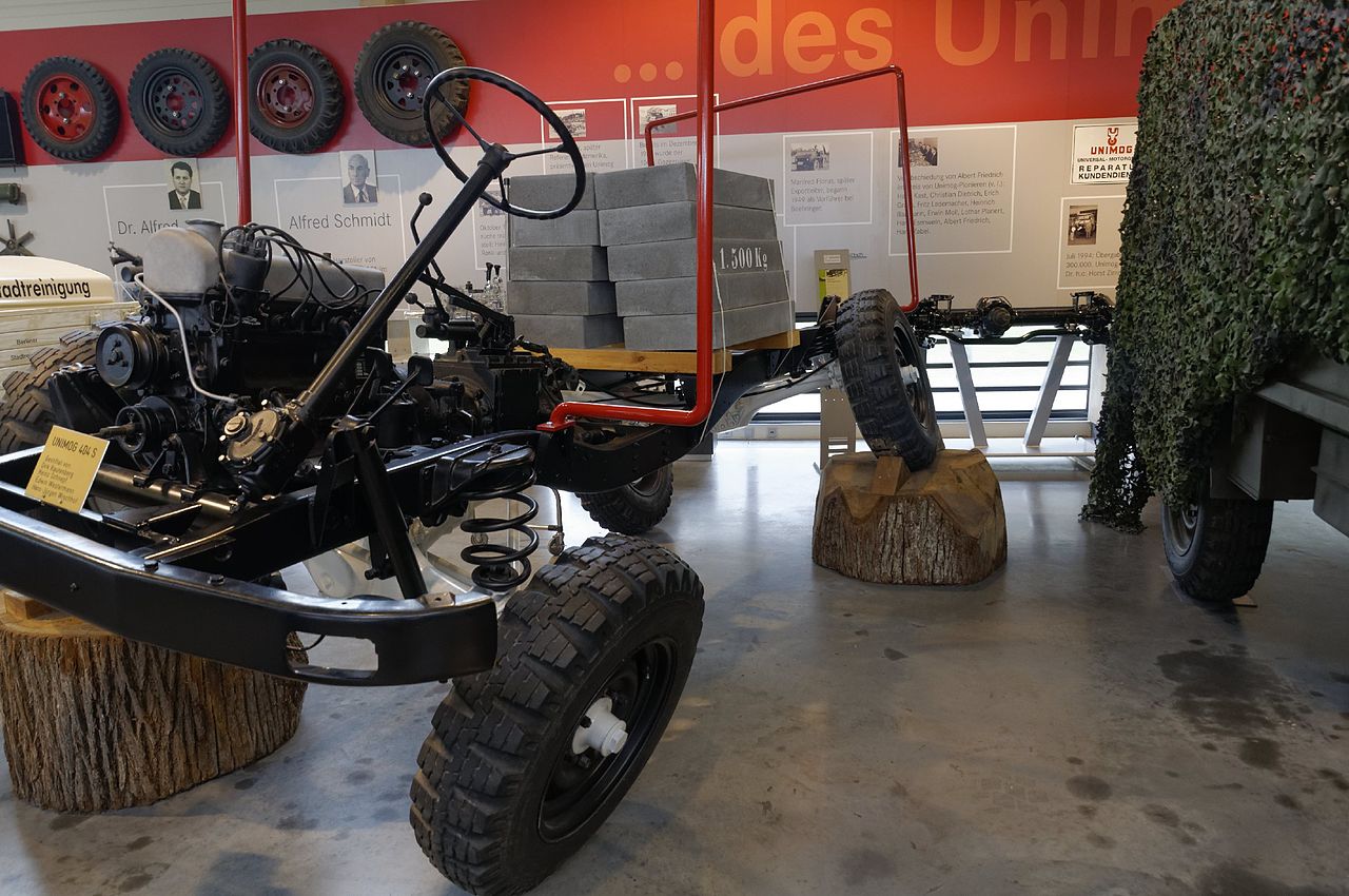 Unimog 406 veicolo 1280px-Gaggenau_2016_-Unimog-Museum-_by-RaBoe_052