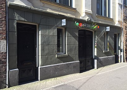 Hoe gaan naar Galerie Ra met het openbaar vervoer - Over de plek