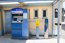 Automates pour l'achat de billet TER, compostage de tickets et validation de cartes OùRA!.