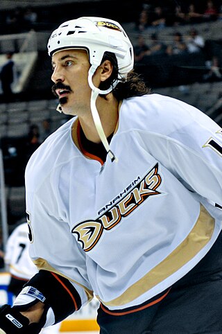 <span class="mw-page-title-main">George Parros</span> American ice hockey player