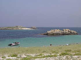 Vue de l'île de Brunec depuis l'île Saint-Nicolas.