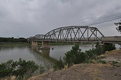 GlendiveMT BellStreetBridge.jpg