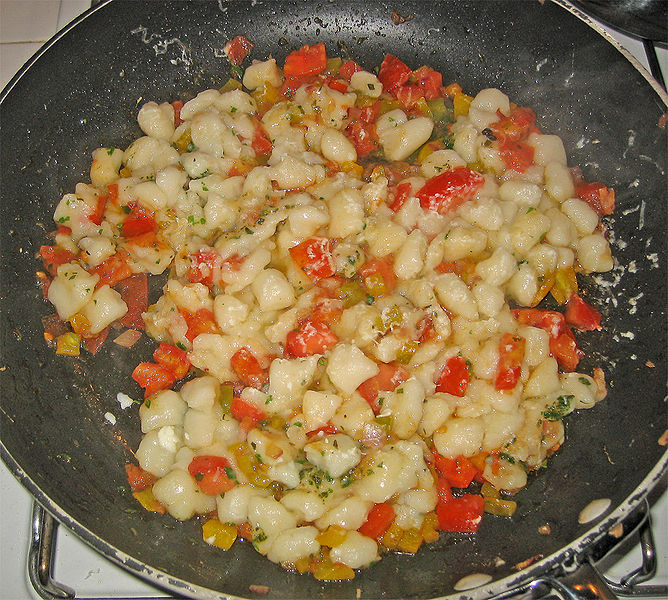 File:Gnocchetti cooked.jpg