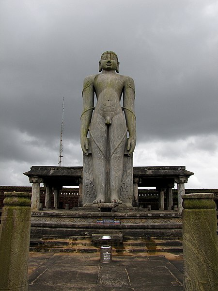 File:Gomateshwara Statue, Karkala.jpg