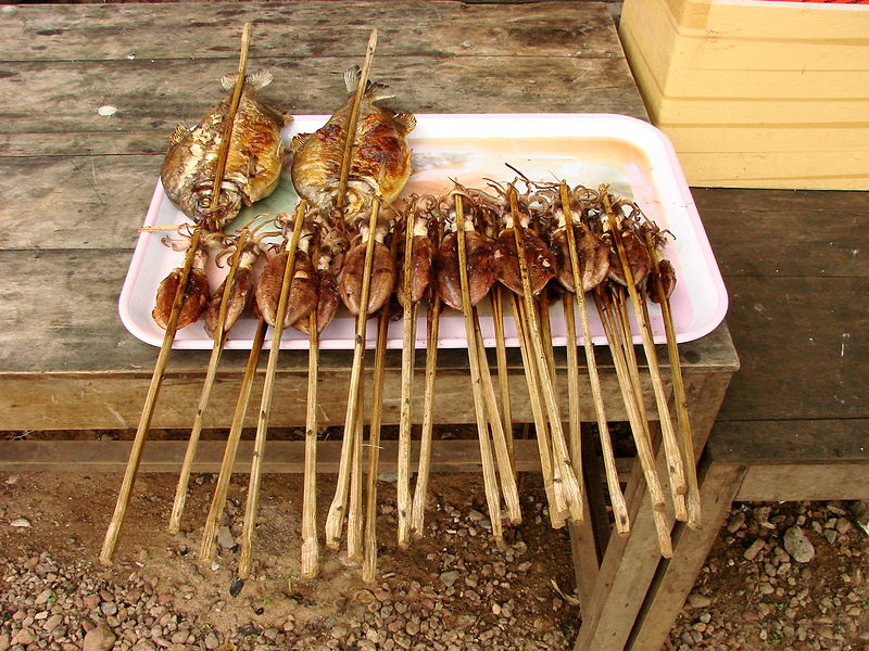 File:Grilled Fish and Squid for Sale - Kep - Cambodia.JPG