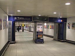 Heathrow Central entrance23