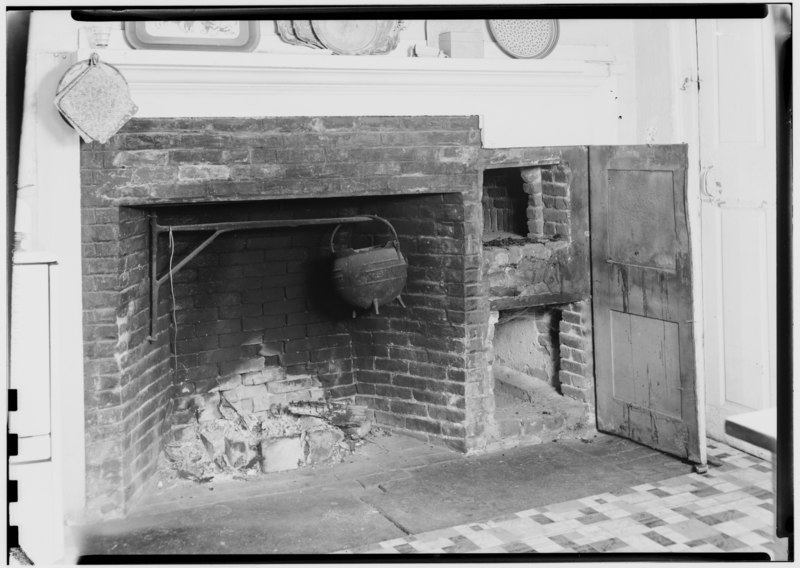 File:Historic American Buildings Survey, George J. Vaillancourt, Photographer, 1940 BASEMENT FIREPLACE. - Governor James Fenner House, 41 Waterman Street, Providence, Providence County, HABS RI,4-PROV,38-4.tif