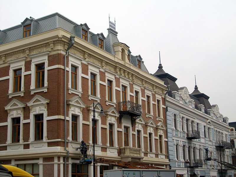 File:Historic buildings in old Tbilisi, Georgia.JPG