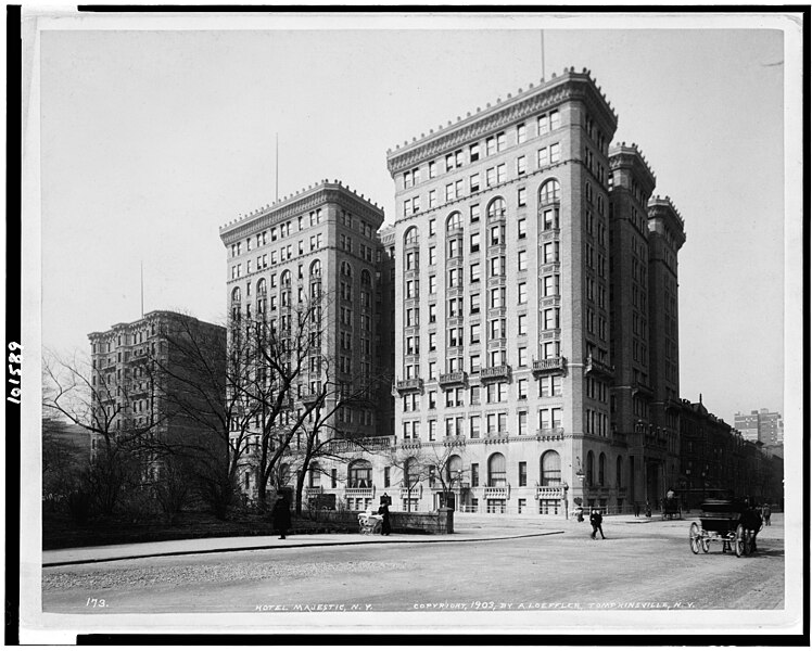 File:Hotel Majestic, N.Y. LCCN90712244.jpg