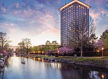 Hotel Okura Hotel Okura Amsterdam - Amstel Canal.jpg