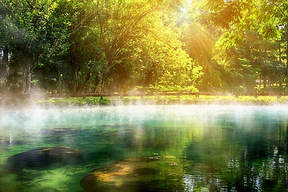 Huai Mak Liam Hot Spring, Lam Nam Kok National Park, Chiang Rai Province, by User:Chaiyathat