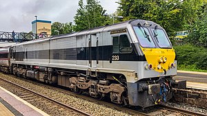 IÉ 233 in Lisburn auf der Fahrt von Dublin nach Belfast (September 2021)