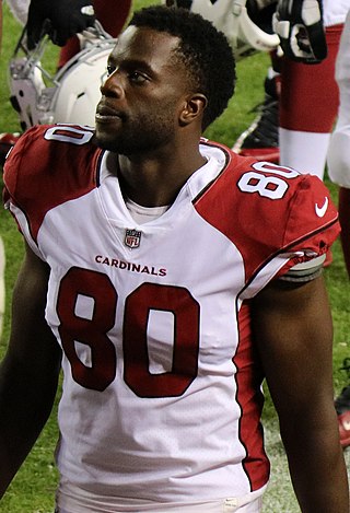 <span class="mw-page-title-main">Ifeanyi Momah</span> American football player (born 1989)