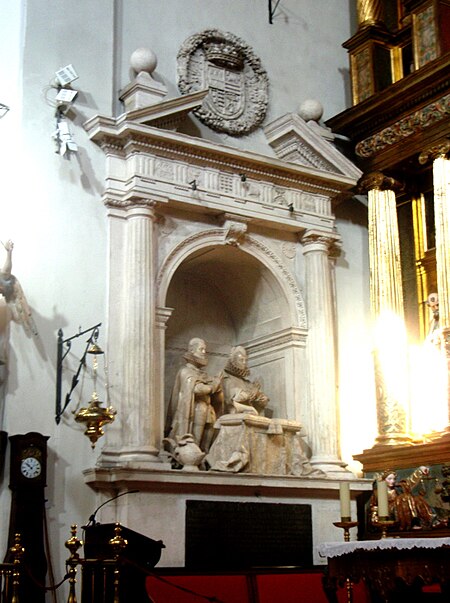 Iglesia de San Miguel (Valladolid, España) Sepulcro de los Condes de Fuensaldaña.JPG