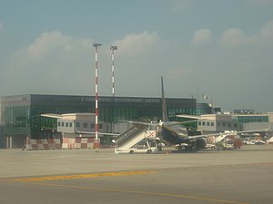 IlCaravaggioInternationalAirport(BGY).jpg