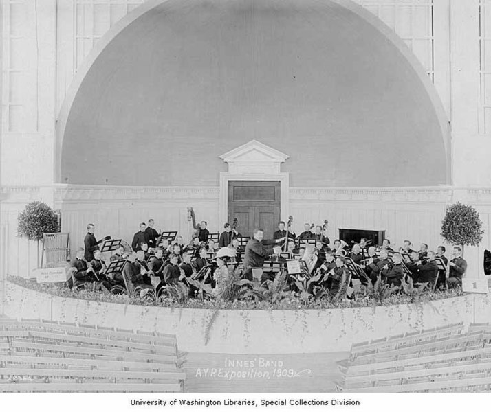 File:Innes' Band, Alaska-Yukon-Pacific-Exposition, Seattle, Washington, 1909 (AYP 1252).jpeg