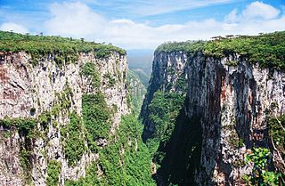 <span class="mw-page-title-main">Aparados da Serra National Park</span>