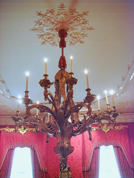 File:Jacques Caffiéri, Twelve-light chandelier (1751).JPG