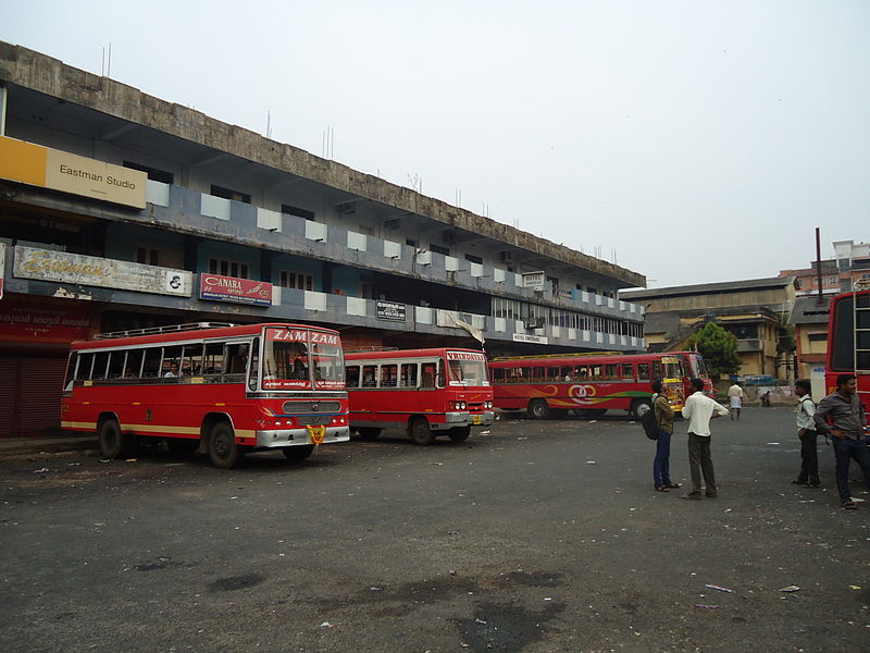 File:Kaloor Bus Station.JPG